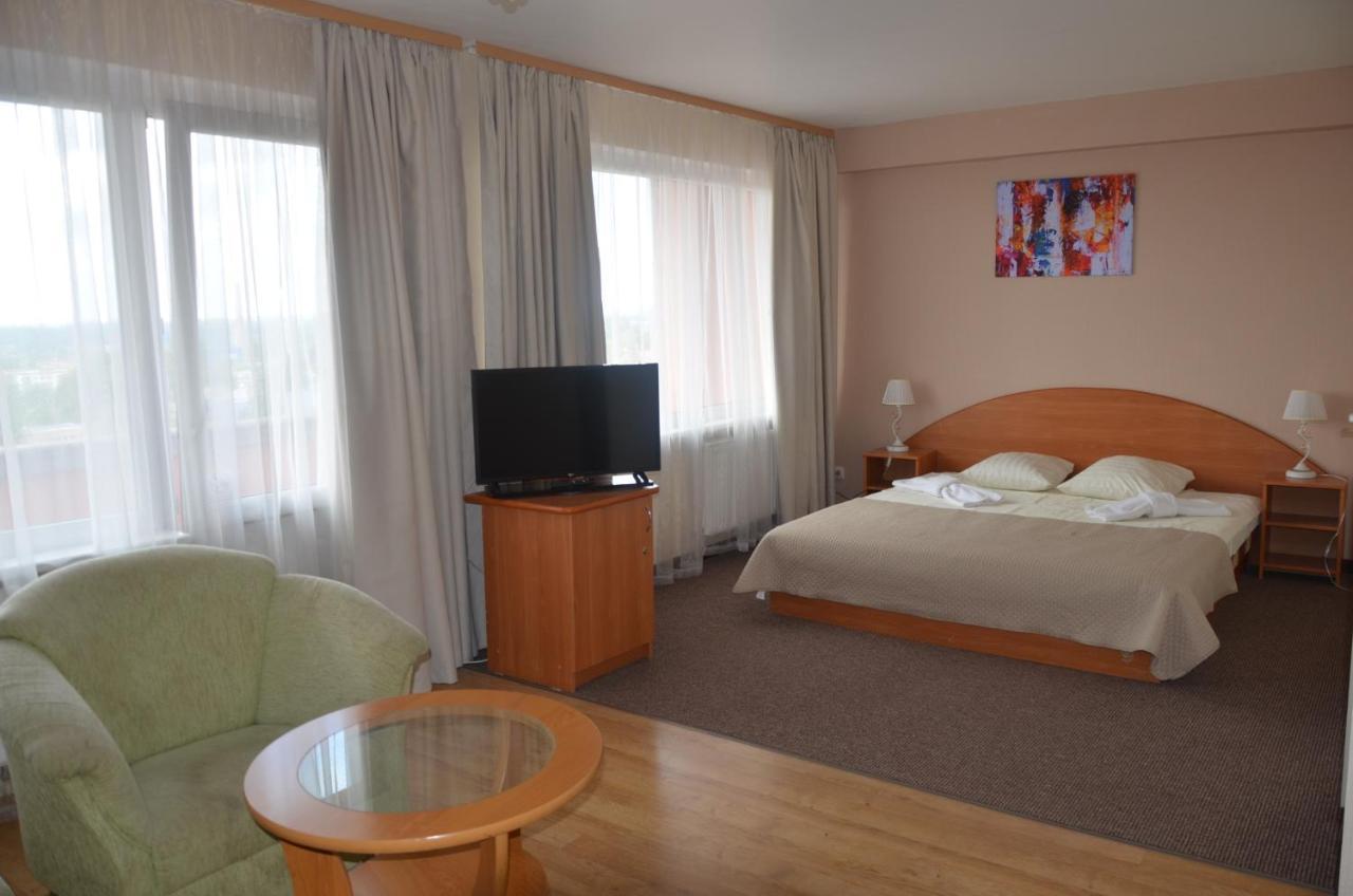 Latgale Hotel Rezekne Ngoại thất bức ảnh