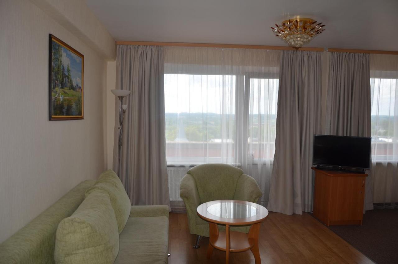 Latgale Hotel Rezekne Ngoại thất bức ảnh