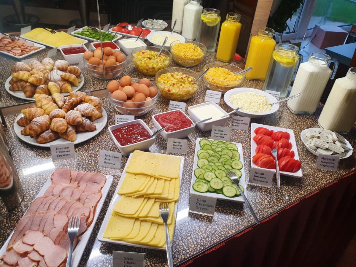 Latgale Hotel Rezekne Ngoại thất bức ảnh