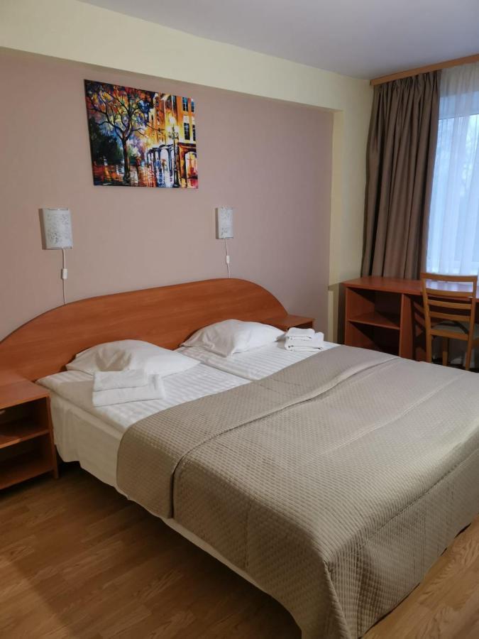 Latgale Hotel Rezekne Ngoại thất bức ảnh