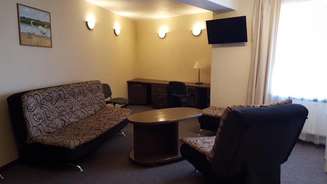 Latgale Hotel Rezekne Ngoại thất bức ảnh