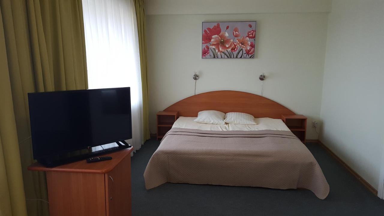 Latgale Hotel Rezekne Ngoại thất bức ảnh